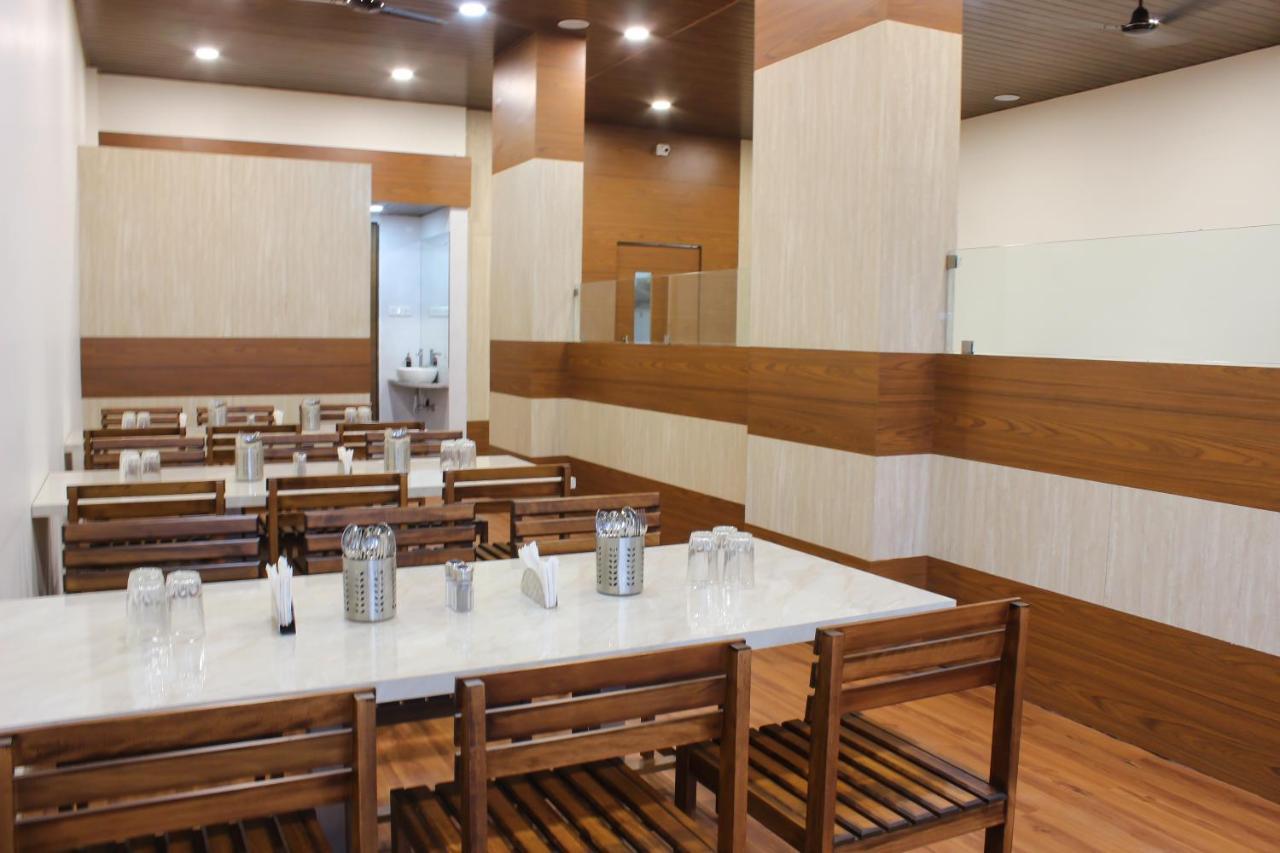 Hotel Rain Sky Inn Lonavala Dış mekan fotoğraf