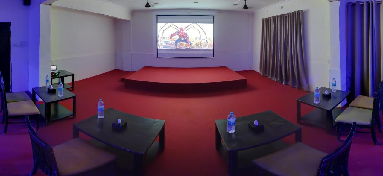 Hotel Rain Sky Inn Lonavala Dış mekan fotoğraf