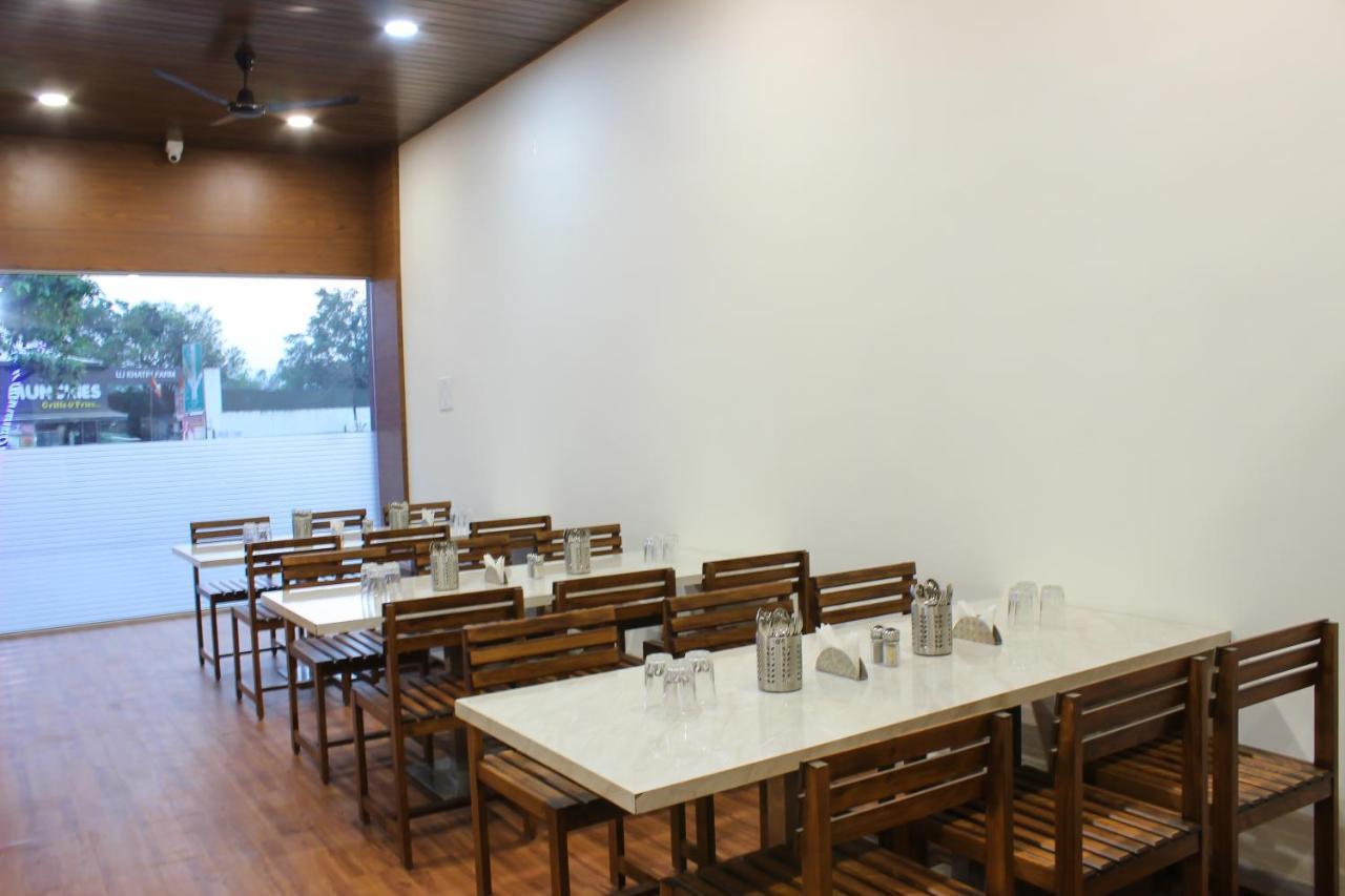 Hotel Rain Sky Inn Lonavala Dış mekan fotoğraf